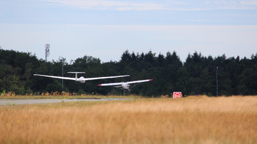 F-Schlepp Flugzeugschlepp Flugplatz Bielefeld-Windelsbleiche